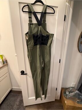 Endura Men’s SulTrac Cargo Cycling Bib Overalls – Size Medium – Olive Green